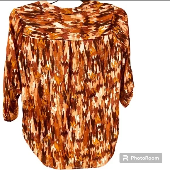 Cure New With Tag Pullover Abstract Print 3/4 Sleeves High Low Blouse in Brown. - Picture 2 of 8